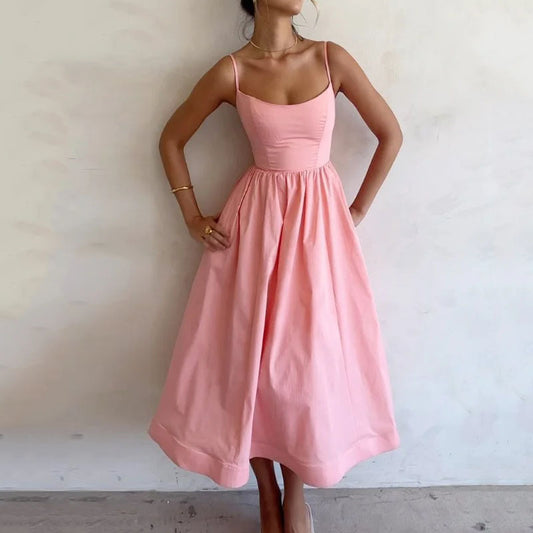 Robe à bretelles , fraîche, douce et sexy